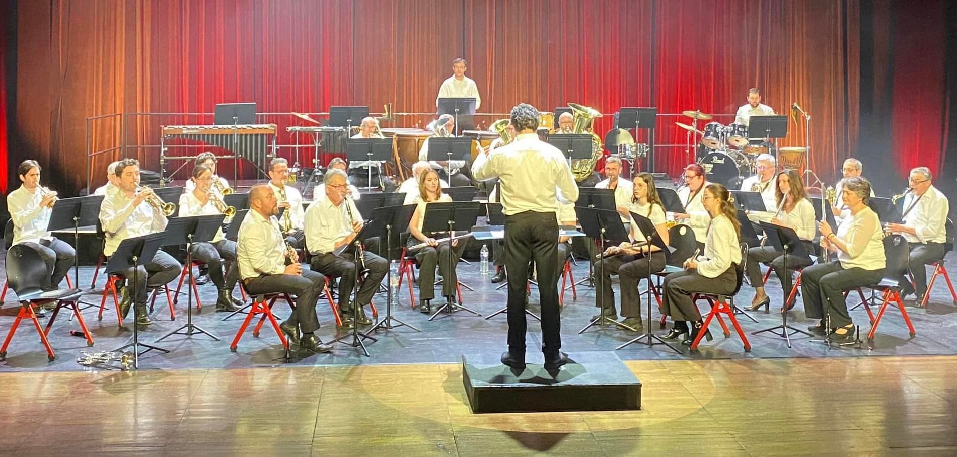 L'UMMA en concert sur scène